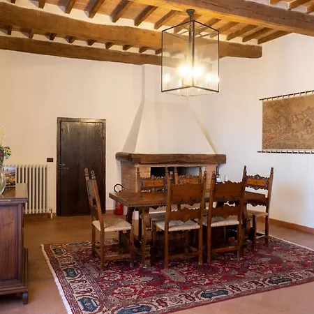 Podere Montale Il Borgo Apartment *