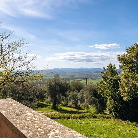 Podere Montale Il Borgo Apartment *