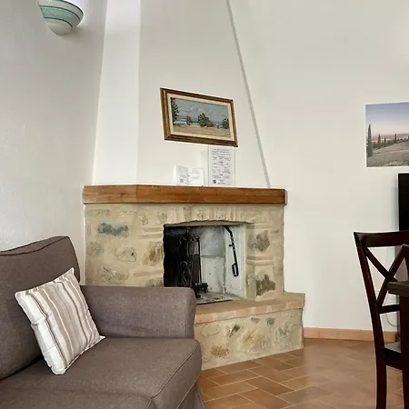 Podere Montale Il Borgo Apartment Seggiano