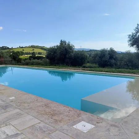 Podere Montale Il Borgo Apartment